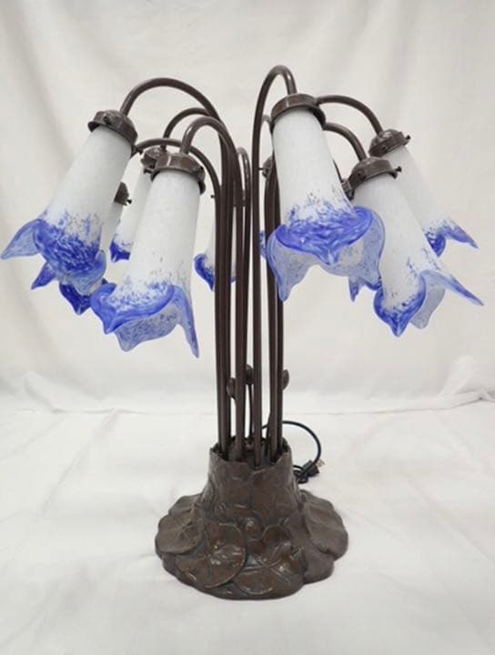 美品 白青 リリー リリィー ランプ アンティークランプ 楽天市場】リリーランプの通販